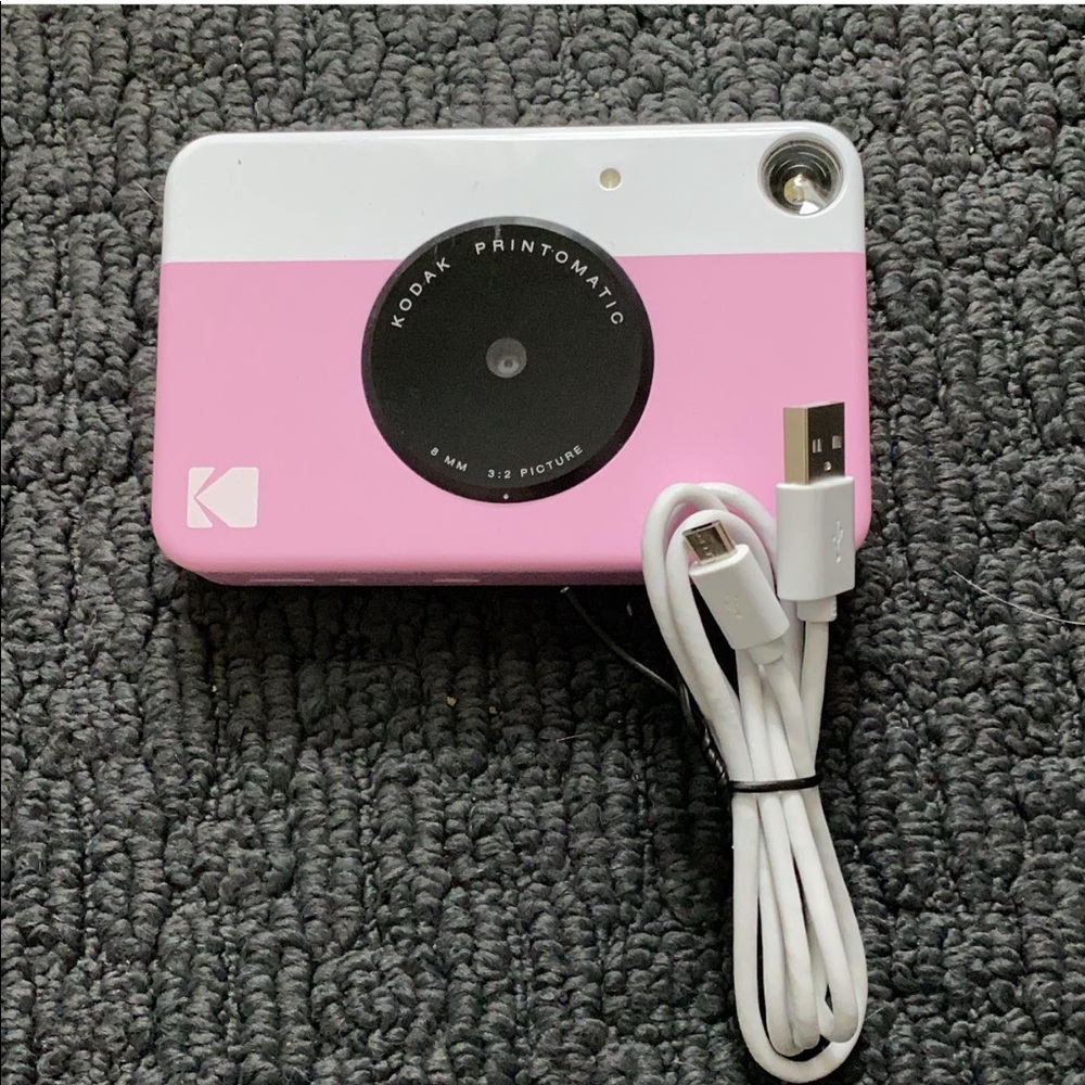 KODAK Printomatic Camera - PINK